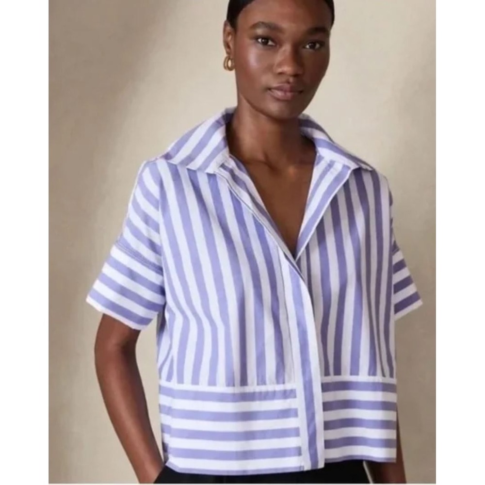 Banana Republic Lavender and White Striped Short-Sleeve Button Down Shirt